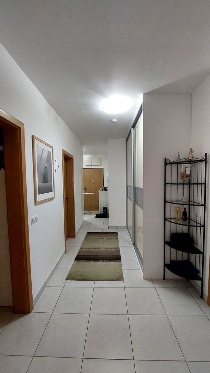 Prodej bytu 3+1 76 m², Kurta Konráda, Praha, Praha Prodej bytu 3+1 76 m², Kurta Konráda, Praha, Praha