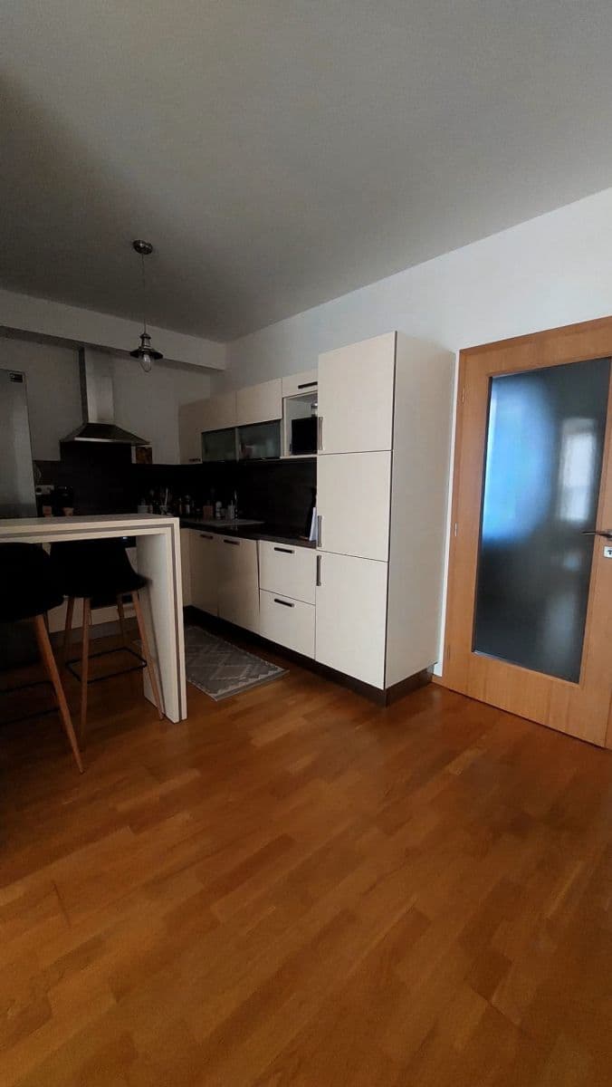 Prodej bytu 3+1 76 m², Kurta Konráda, Praha, Praha Prodej bytu 3+1 76 m², Kurta Konráda, Praha, Praha