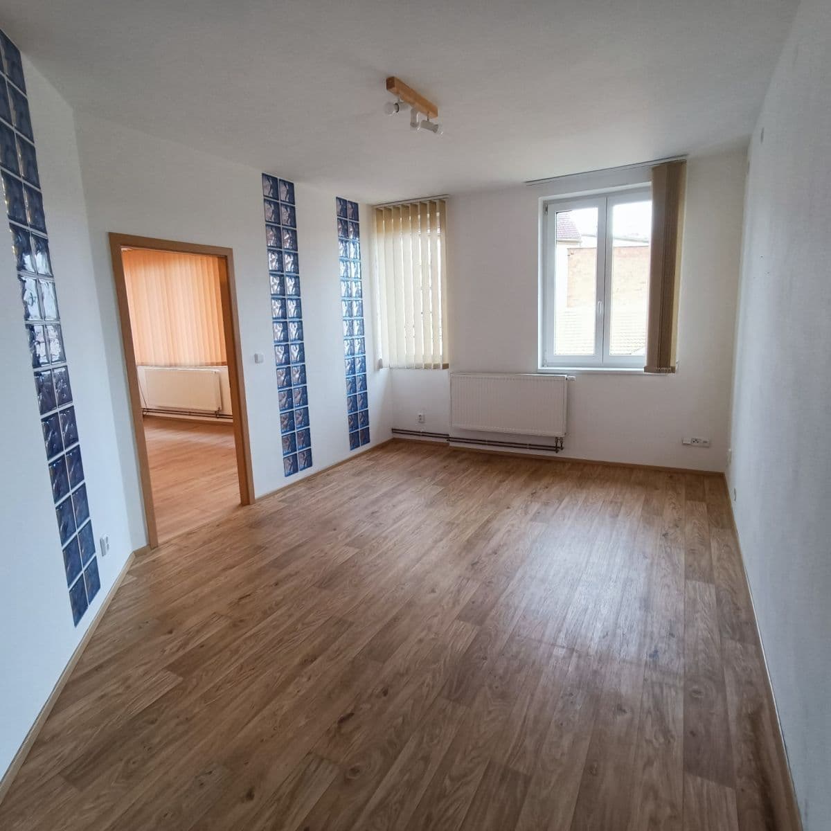 Pronájem bytu 3+kk 78 m², náměstí T. G. Masaryka, Sedlčany, Středočeský kraj Pronájem bytu 3+kk 78 m², náměstí T. G. Masaryka, Sedlčany, Středočeský kraj