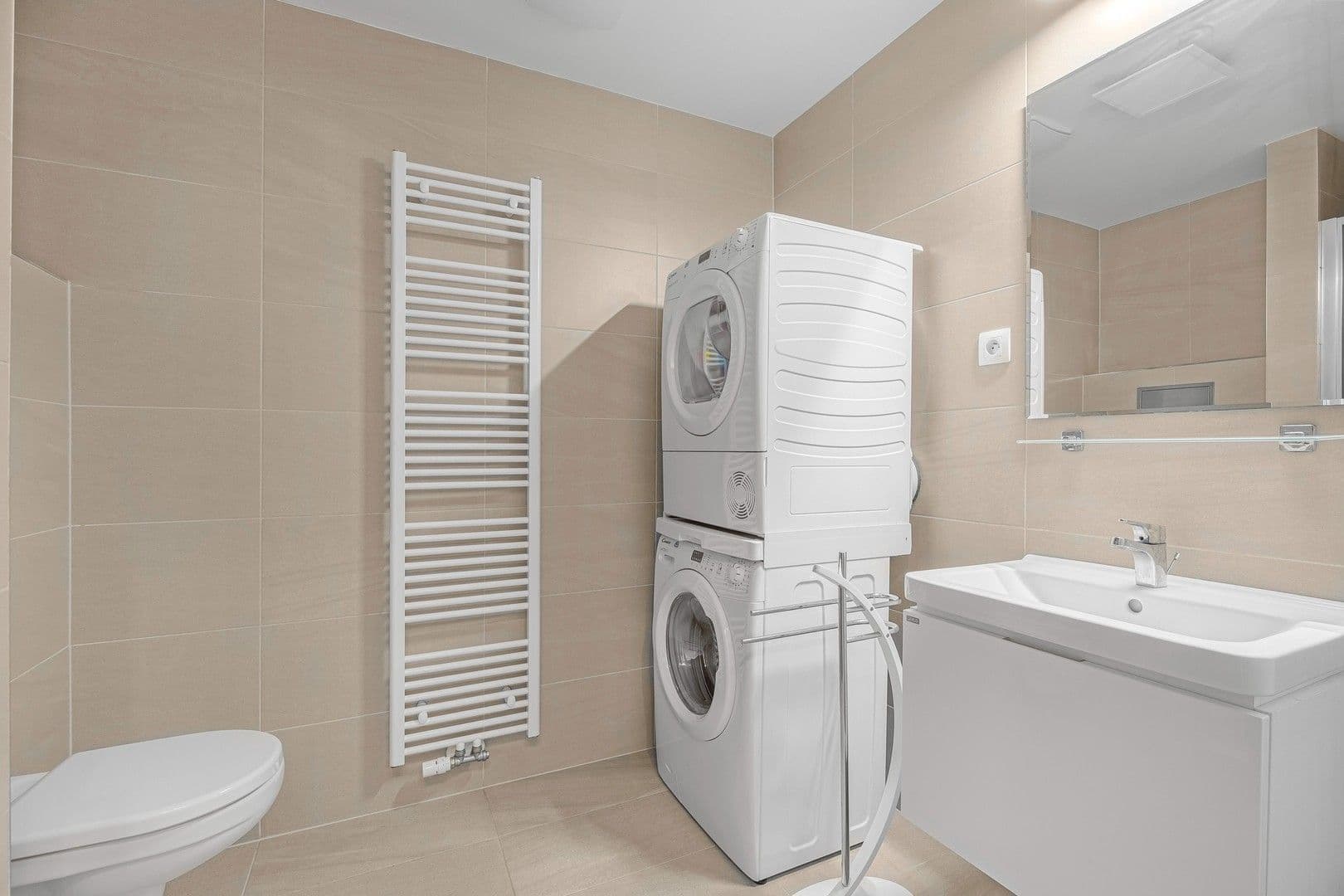 Pronájem bytu 1+kk 33 m², Strnadových, Praha, Praha Pronájem bytu 1+kk 33 m², Strnadových, Praha, Praha