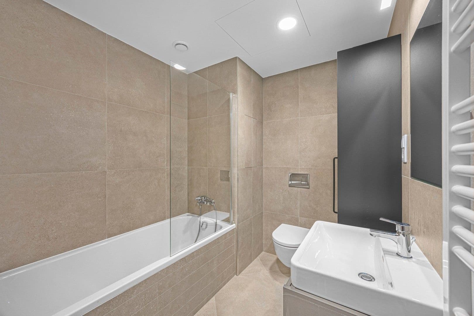 Pronájem bytu 2+kk 60 m², Poděbradská, Praha, Praha Pronájem bytu 2+kk 60 m², Poděbradská, Praha, Praha