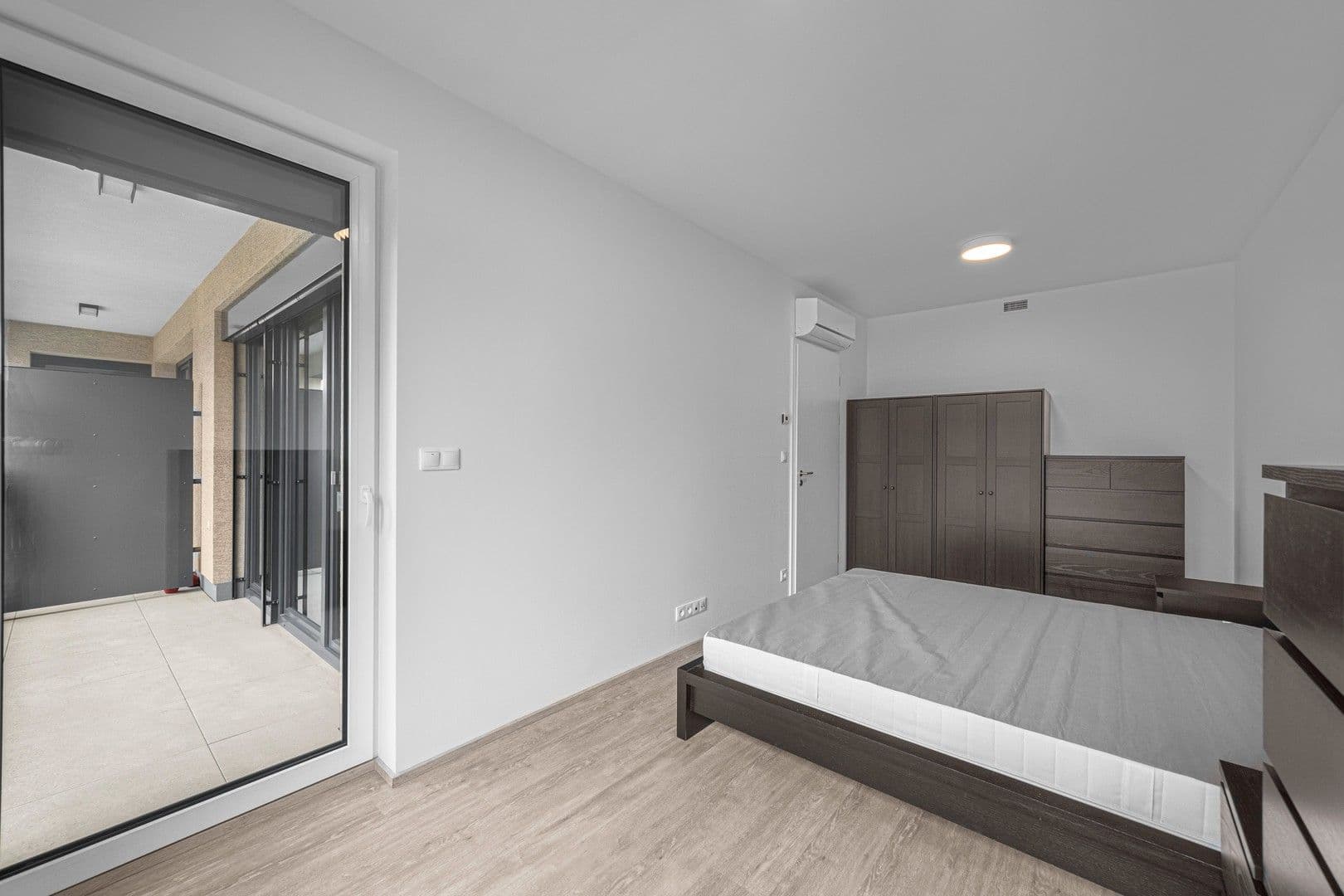 Pronájem bytu 2+kk 60 m², Poděbradská, Praha, Praha Pronájem bytu 2+kk 60 m², Poděbradská, Praha, Praha