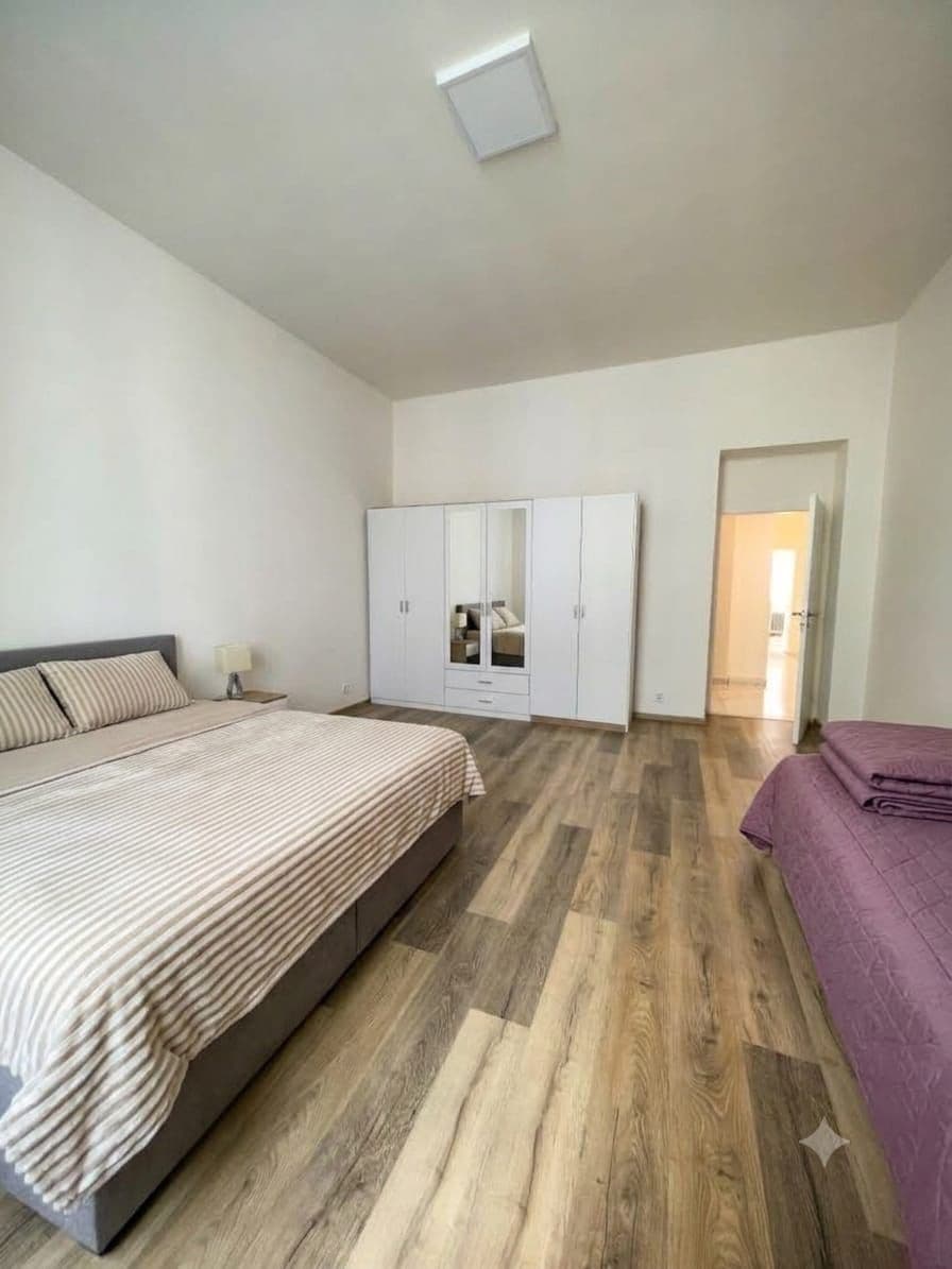 Pronájem bytu 2+1 74 m², Koptova, Karlovy Vary, Karlovarský kraj Pronájem bytu 2+1 74 m², Koptova, Karlovy Vary, Karlovarský kraj