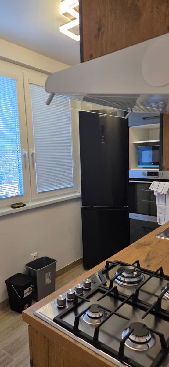 Pronájem bytu 2+1 48 m², Fedákova, Dúbravka, Bratislavský kraj Pronájem bytu 2+1 48 m², Fedákova, Dúbravka, Bratislavský kraj