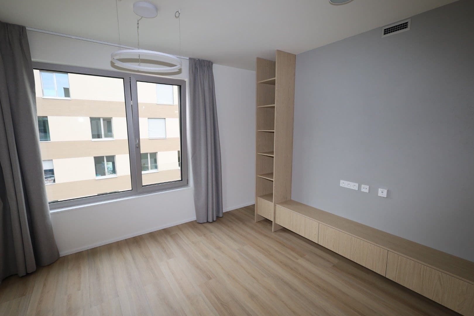 Pronájem bytu 1+kk 35 m², Práčská, Praha, Praha Pronájem bytu 1+kk 35 m², Práčská, Praha, Praha
