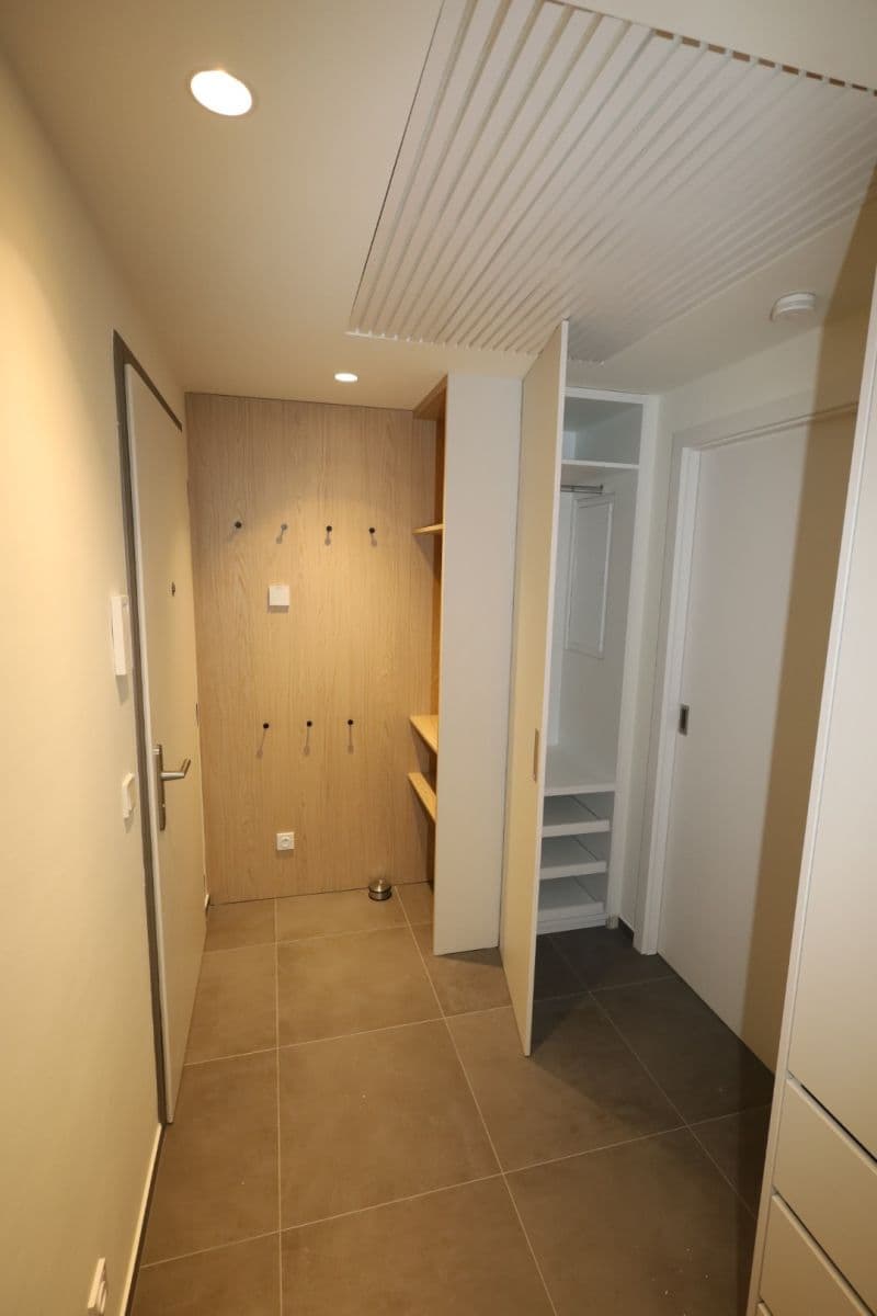 Pronájem bytu 1+kk 35 m², Práčská, Praha, Praha Pronájem bytu 1+kk 35 m², Práčská, Praha, Praha