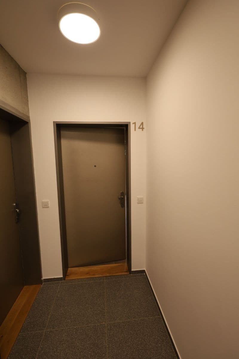 Pronájem bytu 1+kk 35 m², Práčská, Praha, Praha Pronájem bytu 1+kk 35 m², Práčská, Praha, Praha