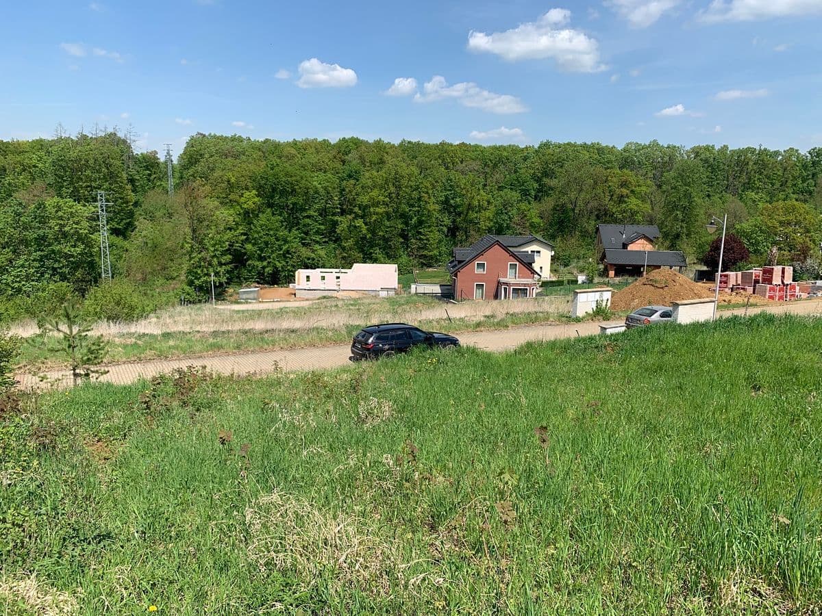 Prodej pozemku 1.903 m², Ve Višňovce, Vysoký Újezd, Středočeský kraj Prodej pozemku 1.903 m², Ve Višňovce, Vysoký Újezd, Středočeský kraj