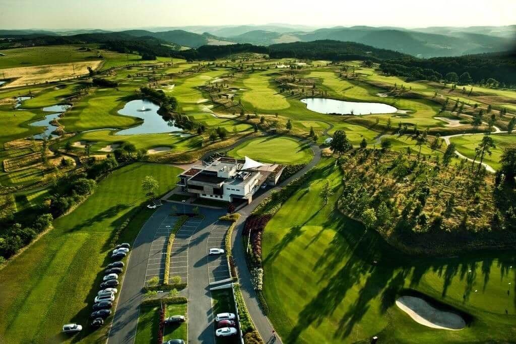 Prodej pozemku 1.903 m², Ve Višňovce, Vysoký Újezd, Středočeský kraj Prodej pozemku 1.903 m², Ve Višňovce, Vysoký Újezd, Středočeský kraj