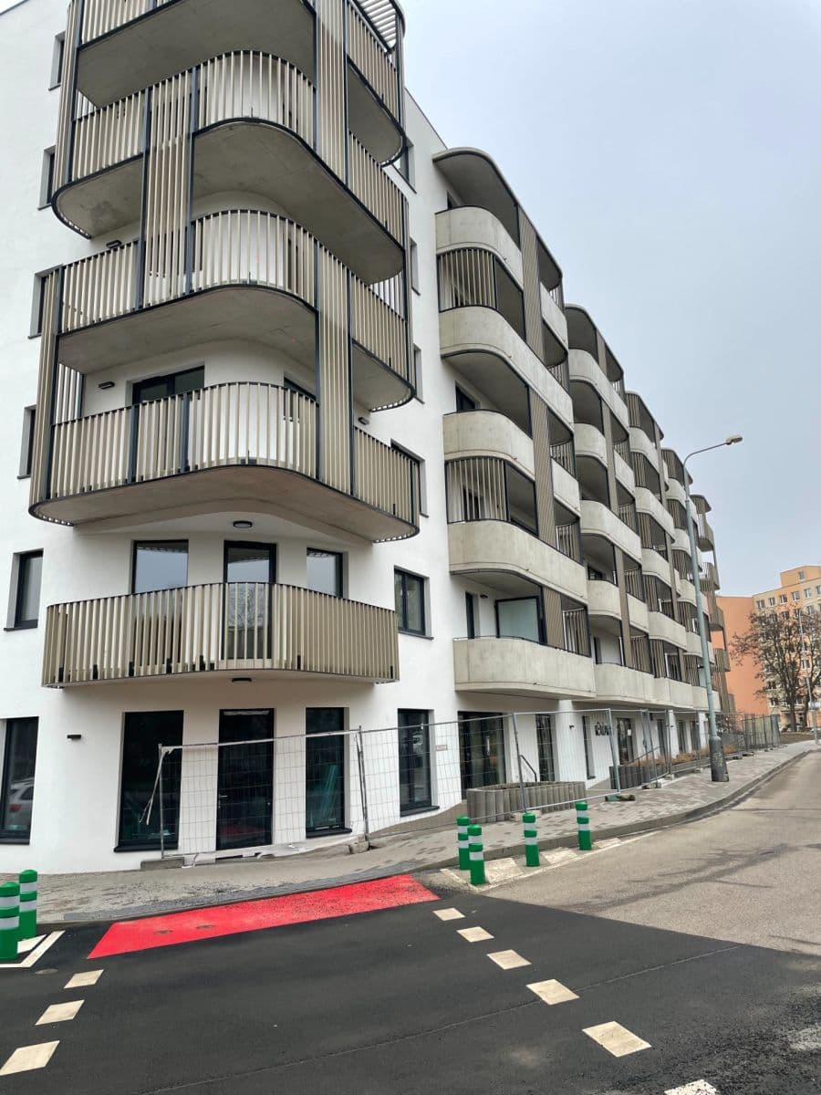 Pronájem bytu 1+kk 30 m², Nad Kolčavkou, Praha, Praha Pronájem bytu 1+kk 30 m², Nad Kolčavkou, Praha, Praha