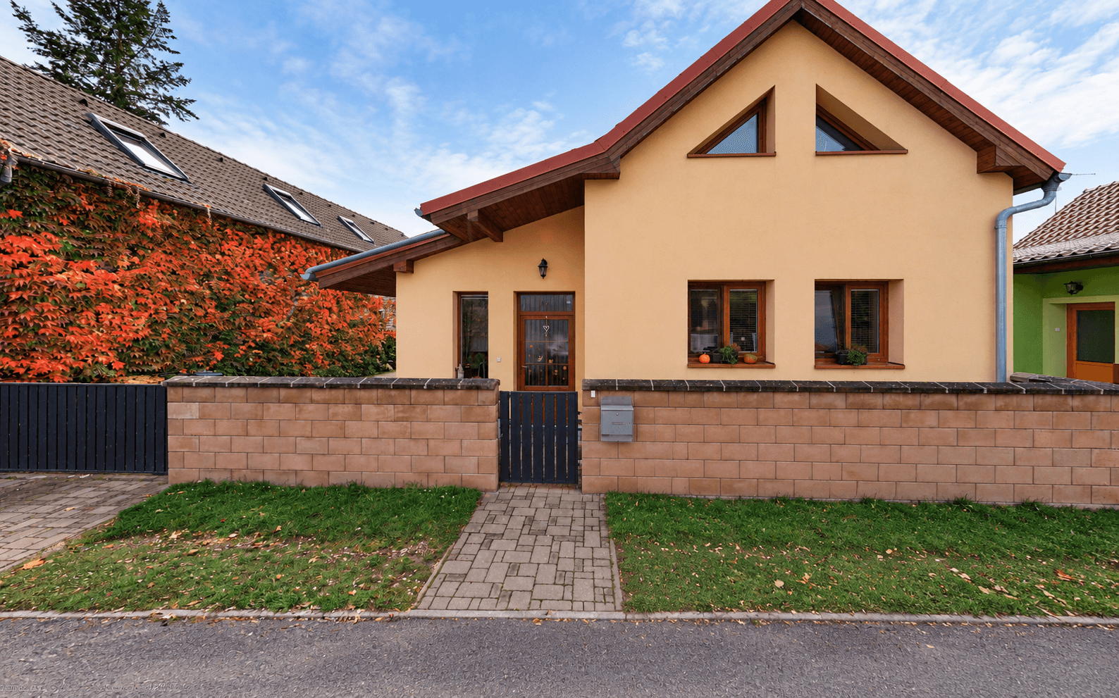 Pronájem domu 149 m², pozemek 504 m², Ratenice, Středočeský kraj Pronájem domu 149 m², pozemek 504 m², Ratenice, Středočeský kraj