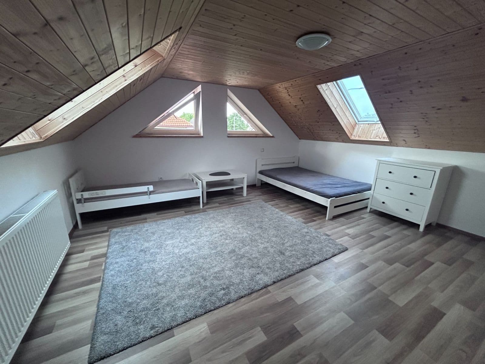 Pronájem domu 149 m², pozemek 504 m², Ratenice, Středočeský kraj Pronájem domu 149 m², pozemek 504 m², Ratenice, Středočeský kraj