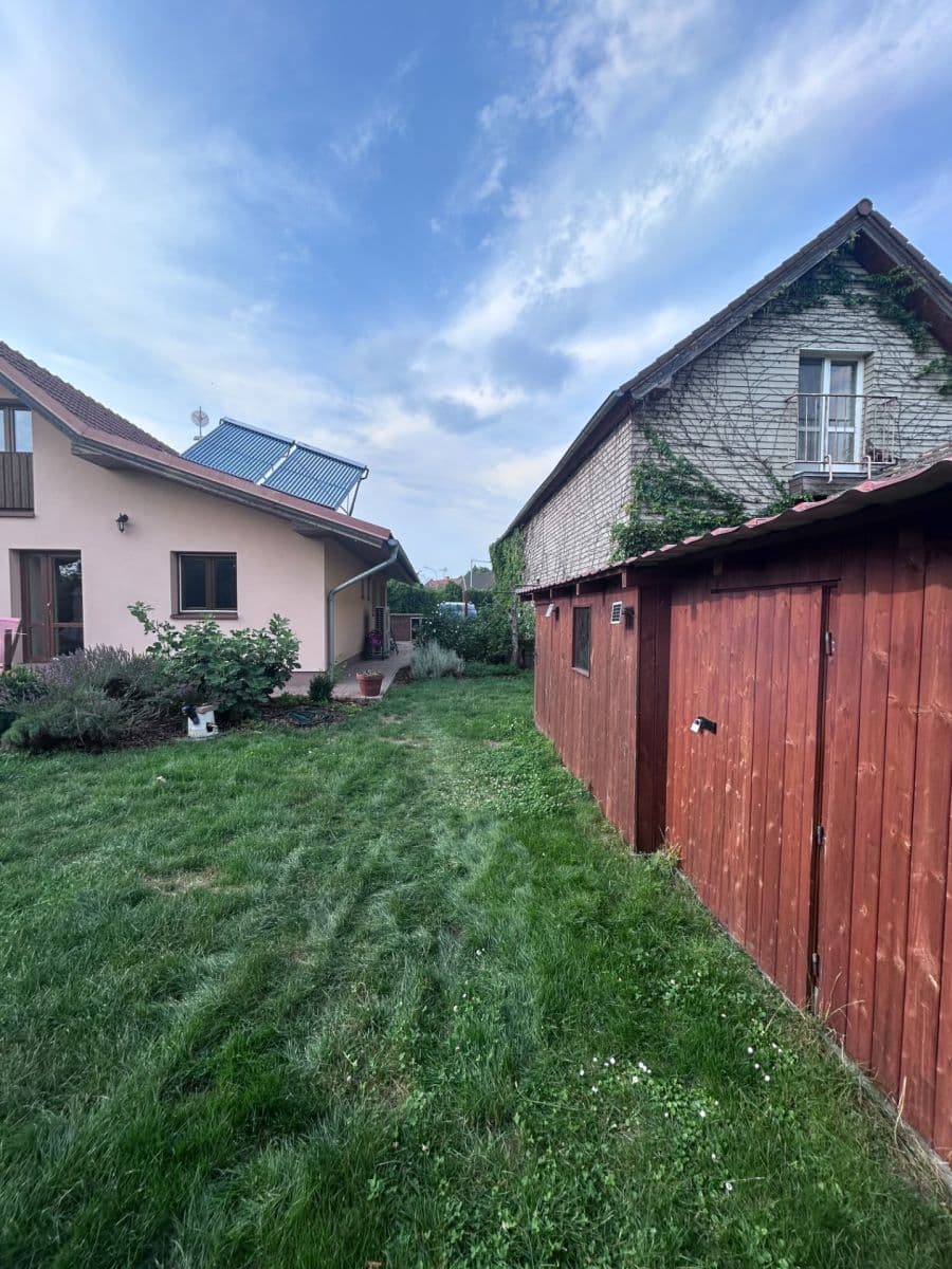 Pronájem domu 149 m², pozemek 504 m², Ratenice, Středočeský kraj Pronájem domu 149 m², pozemek 504 m², Ratenice, Středočeský kraj