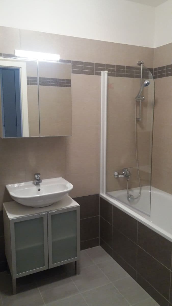 Pronájem bytu 2+kk 52 m², Olgy Havlové, Praha, Praha Pronájem bytu 2+kk 52 m², Olgy Havlové, Praha, Praha