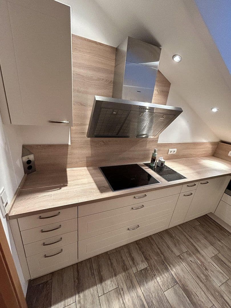 Pronájem bytu 2+1 76 m², Sailerbachstraße 20, Neubeuern, Bavorsko Pronájem bytu 2+1 76 m², Sailerbachstraße 20, Neubeuern, Bavorsko