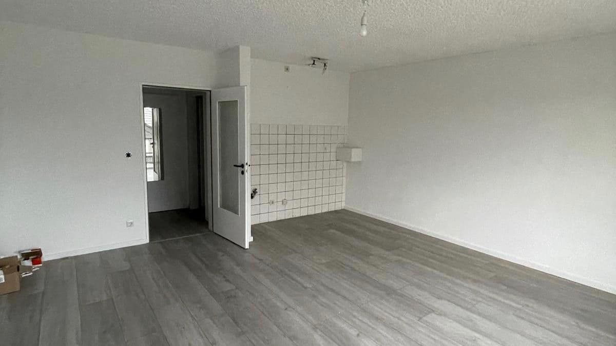 Pronájem bytu 1+kk 34 m², Paderborn, Severní Porýní-Vestfálsko Pronájem bytu 1+kk 34 m², Paderborn, Severní Porýní-Vestfálsko