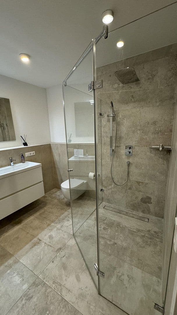 Pronájem bytu 4+kk 145 m², Unterer Welzberg 30, Calw, Bádensko-Württembersko Pronájem bytu 4+kk 145 m², Unterer Welzberg 30, Calw, Bádensko-Württembersko