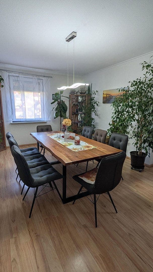 Prodej bytu 5+kk 155 m², Weisenbach, Bádensko-Württembersko Prodej bytu 5+kk 155 m², Weisenbach, Bádensko-Württembersko