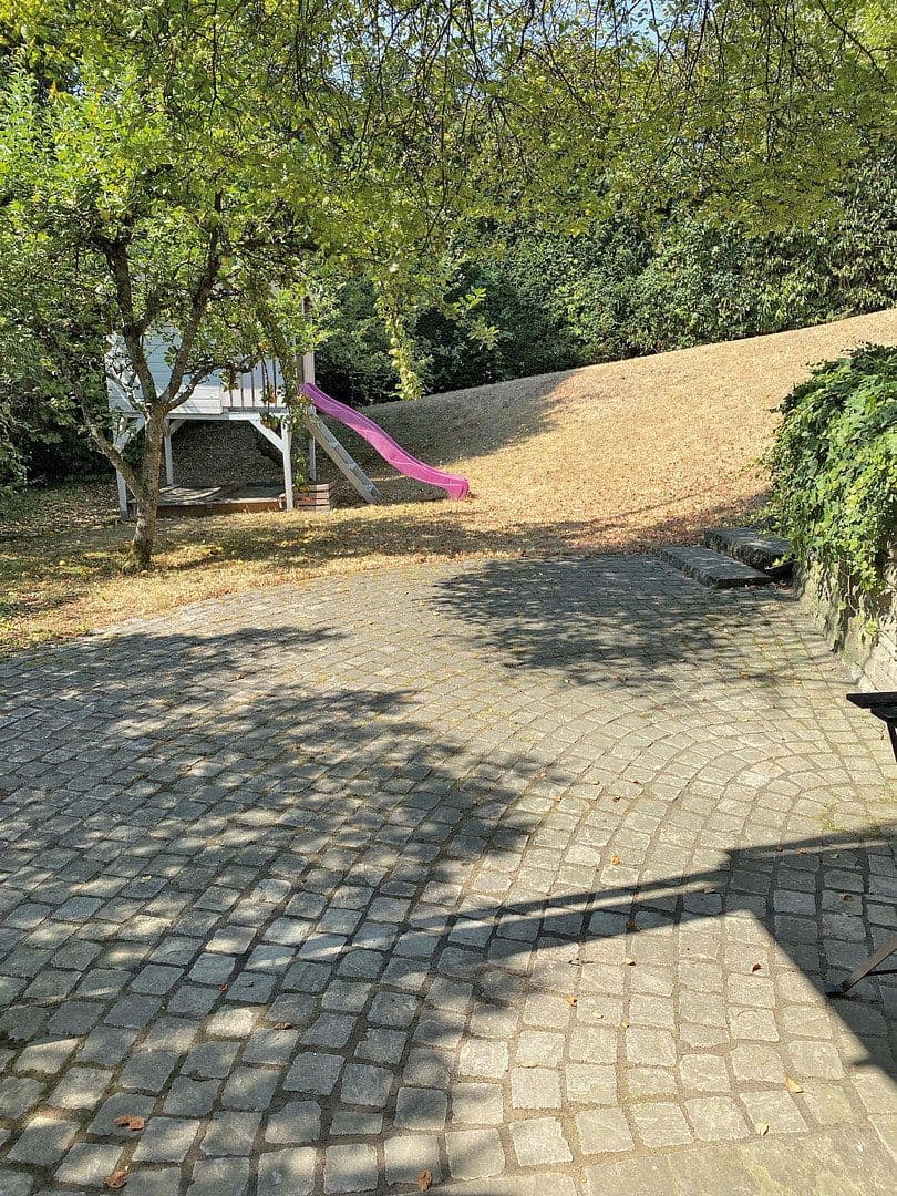 Prodej domu 264 m², pozemek 857 m², Glashütten, Hessen Prodej domu 264 m², pozemek 857 m², Glashütten, Hessen