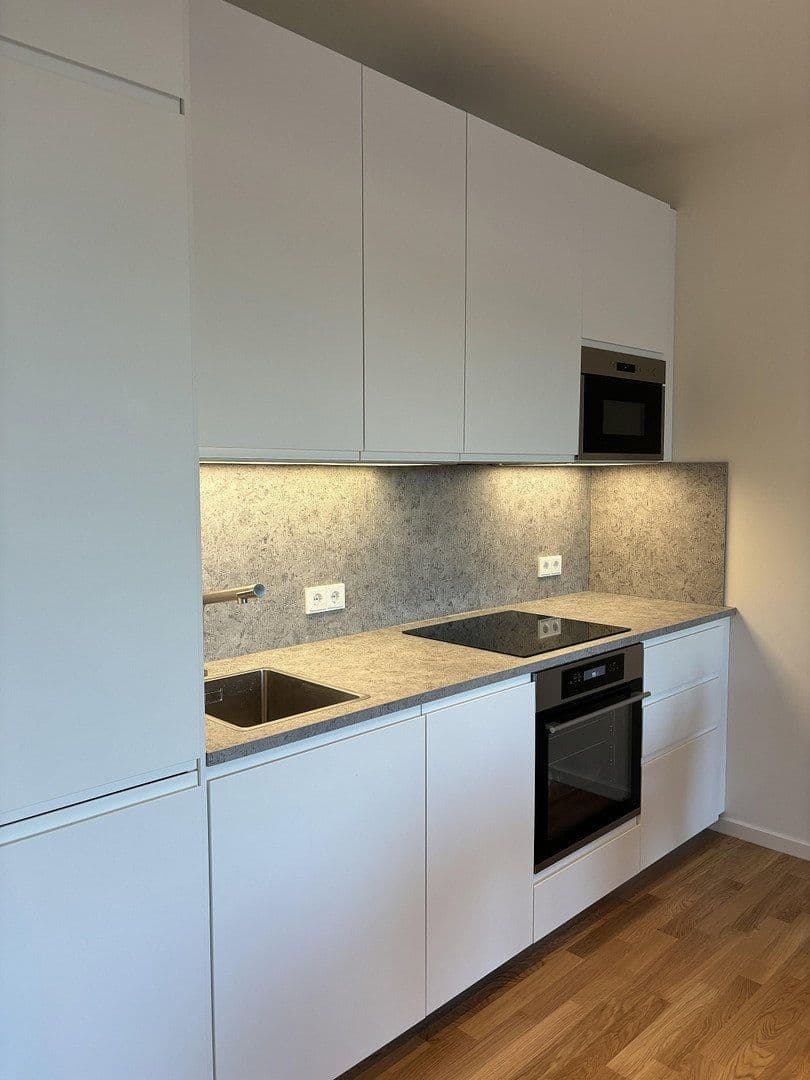 Pronájem bytu 2+1 56 m², Berlin, Berlín Pronájem bytu 2+1 56 m², Berlin, Berlín