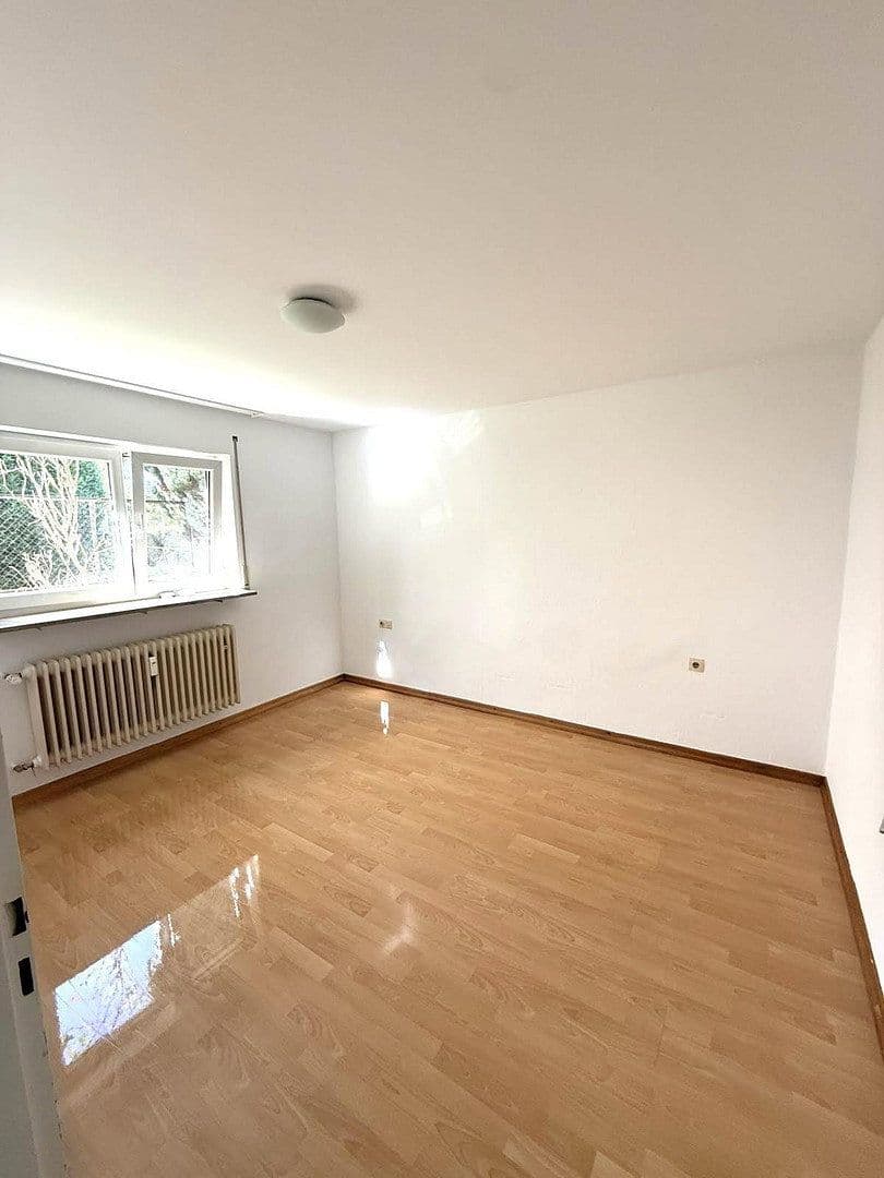 Pronájem bytu 2+1 40 m², Ludwigsburg, Bádensko-Württembersko Pronájem bytu 2+1 40 m², Ludwigsburg, Bádensko-Württembersko