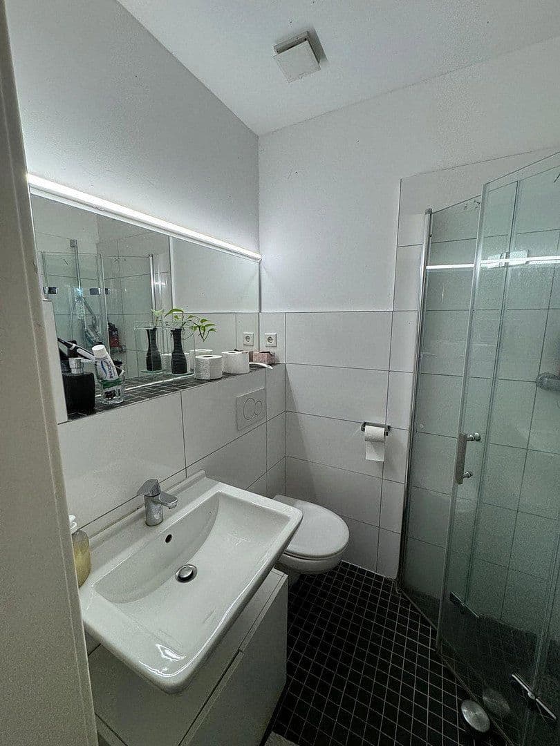 Pronájem bytu 2+1 43 m², Liebigstraße 74, Osnabrück, Dolní Sasko Pronájem bytu 2+1 43 m², Liebigstraße 74, Osnabrück, Dolní Sasko