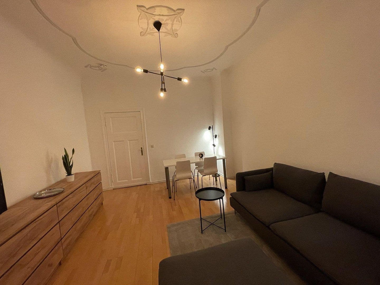 Prodej bytu 2+1 56 m², Berlin, Berlín Prodej bytu 2+1 56 m², Berlin, Berlín
