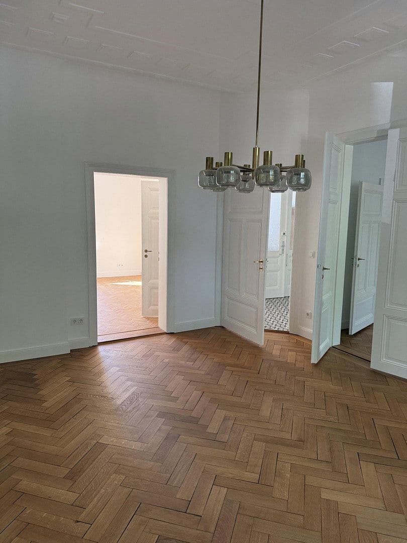 Pronájem bytu 4+1 100 m², Robert Koch Strasse, Offenbach, Hessen Pronájem bytu 4+1 100 m², Robert Koch Strasse, Offenbach, Hessen