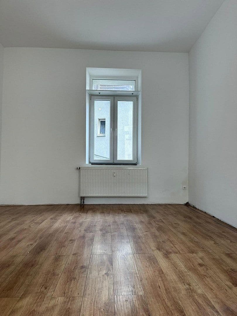Pronájem bytu 3+1 77 m², Van Meenen Str 4, Solingen, Severní Porýní-Vestfálsko Pronájem bytu 3+1 77 m², Van Meenen Str 4, Solingen, Severní Porýní-Vestfálsko