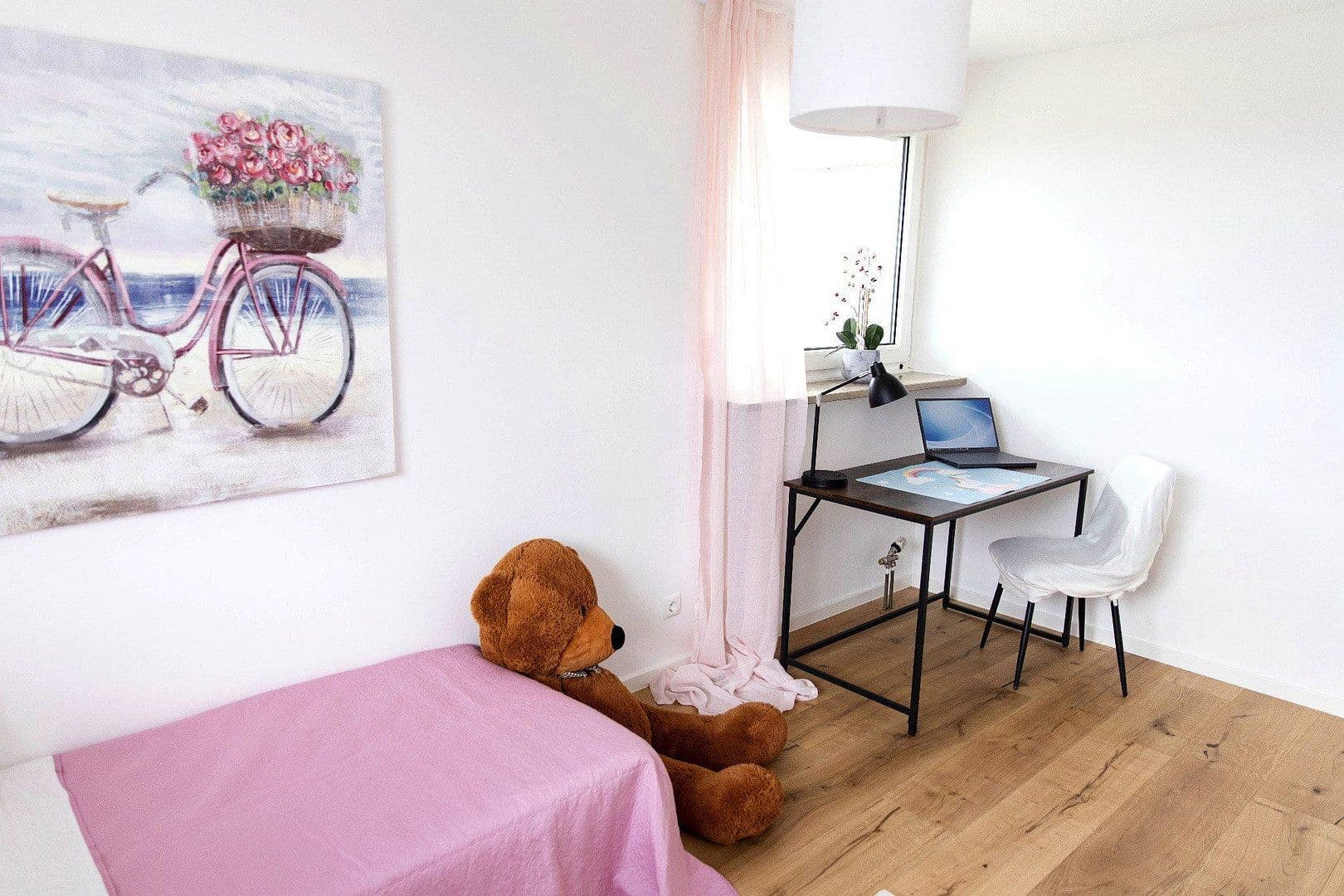 Pronájem bytu 3+1 88 m², Goethering 54, Stein, Bavorsko Pronájem bytu 3+1 88 m², Goethering 54, Stein, Bavorsko