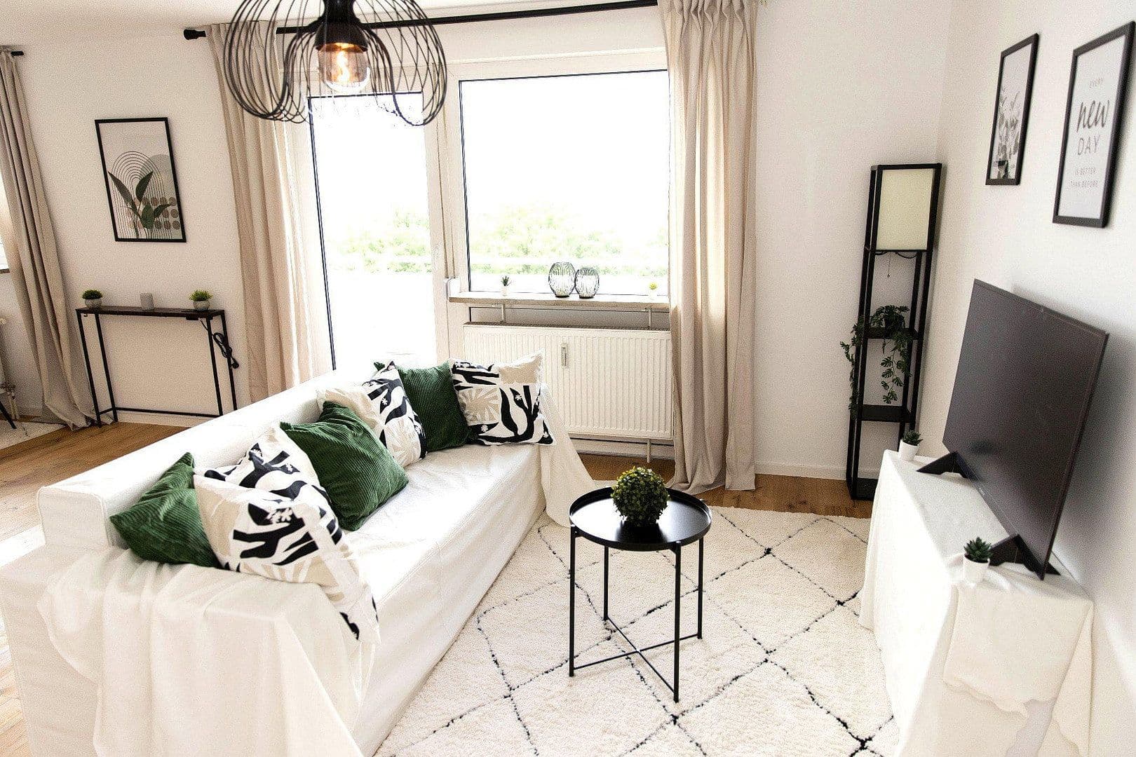 Pronájem bytu 3+1 88 m², Goethering 54, Stein, Bavorsko Pronájem bytu 3+1 88 m², Goethering 54, Stein, Bavorsko