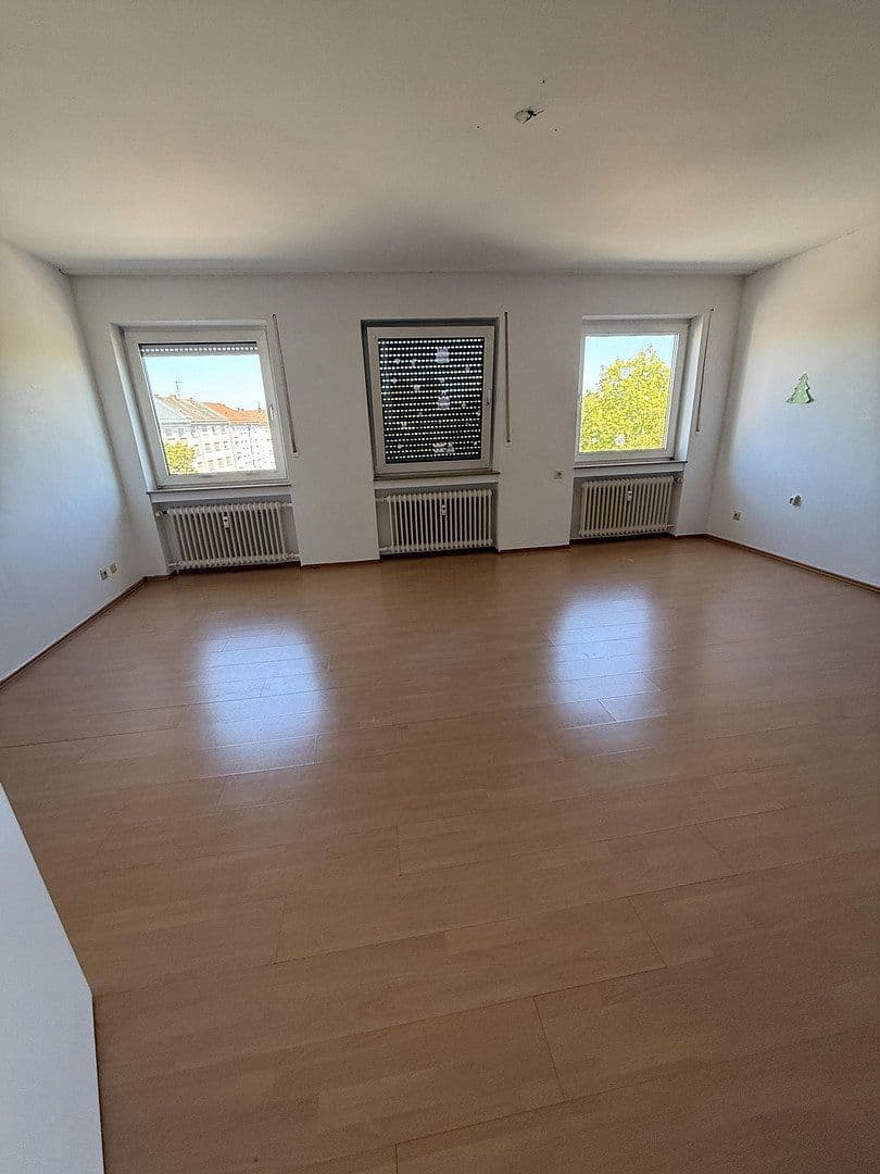 Pronájem bytu 3+1 88 m², Nürnberg, Bavorsko Pronájem bytu 3+1 88 m², Nürnberg, Bavorsko