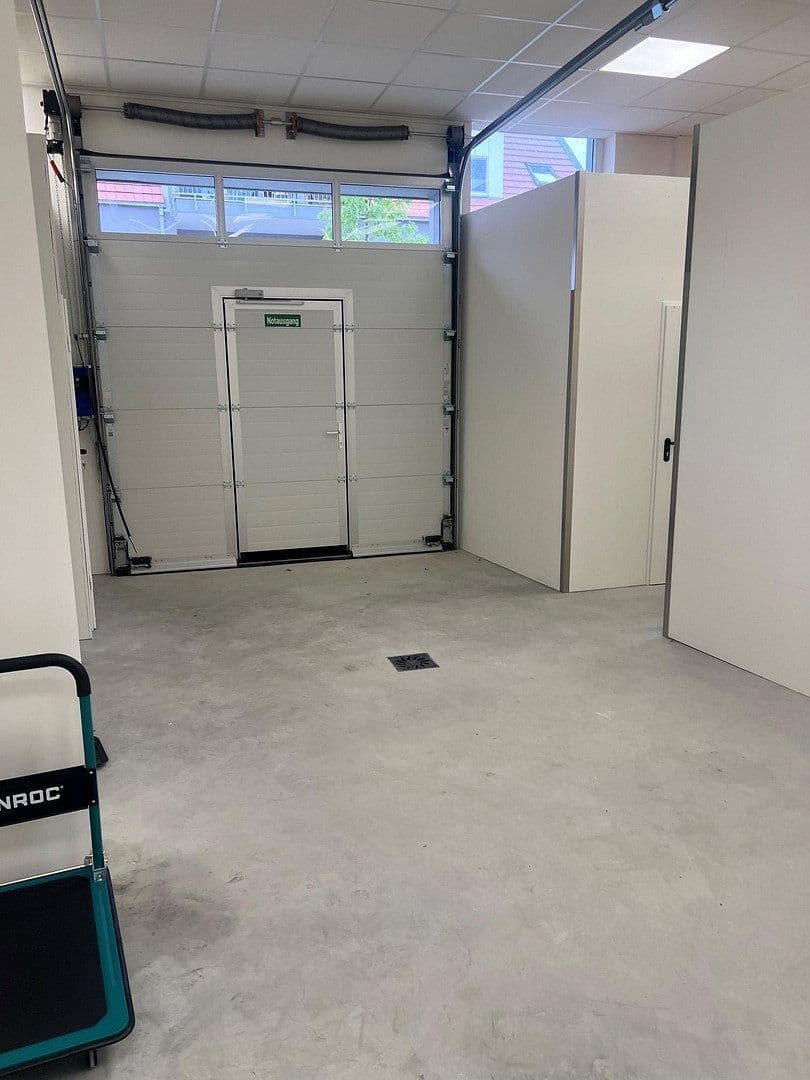 Pronájem nebytového prostoru 175 m², Walschleben, Durynsko Pronájem nebytového prostoru 175 m², Walschleben, Durynsko