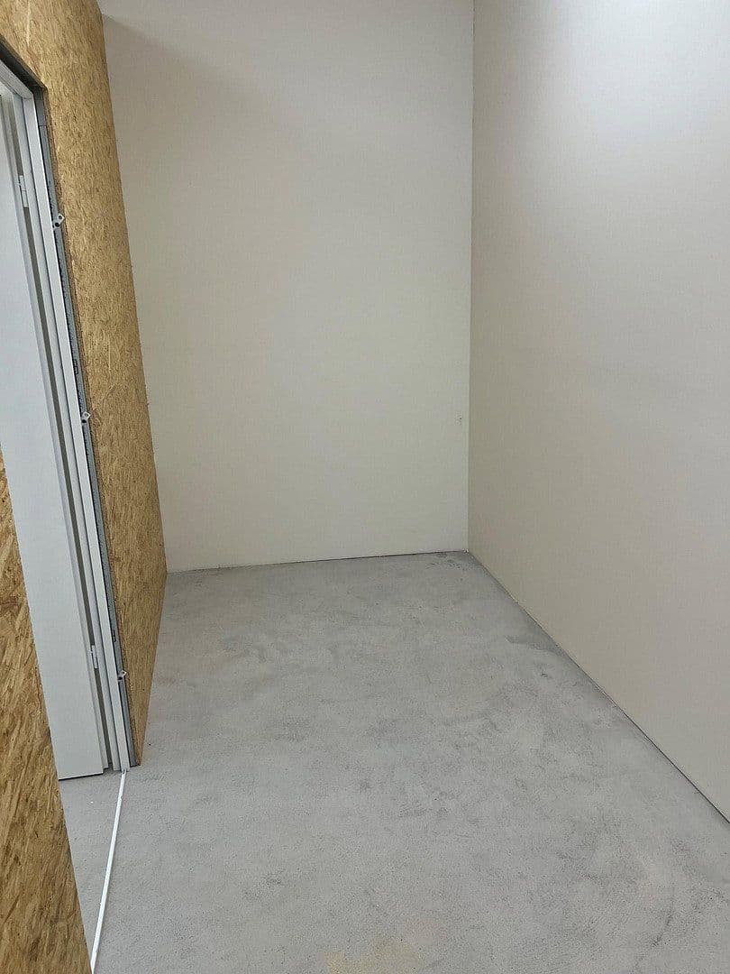 Pronájem nebytového prostoru 175 m², Walschleben, Durynsko Pronájem nebytového prostoru 175 m², Walschleben, Durynsko