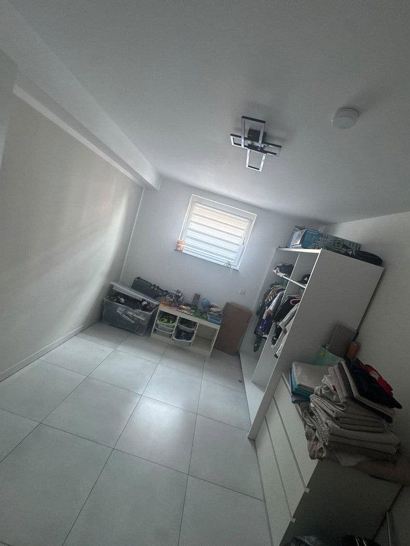 Pronájem bytu 7+1 164 m², Bantzerweg 4 A, Gießen, Hessen Pronájem bytu 7+1 164 m², Bantzerweg 4 A, Gießen, Hessen