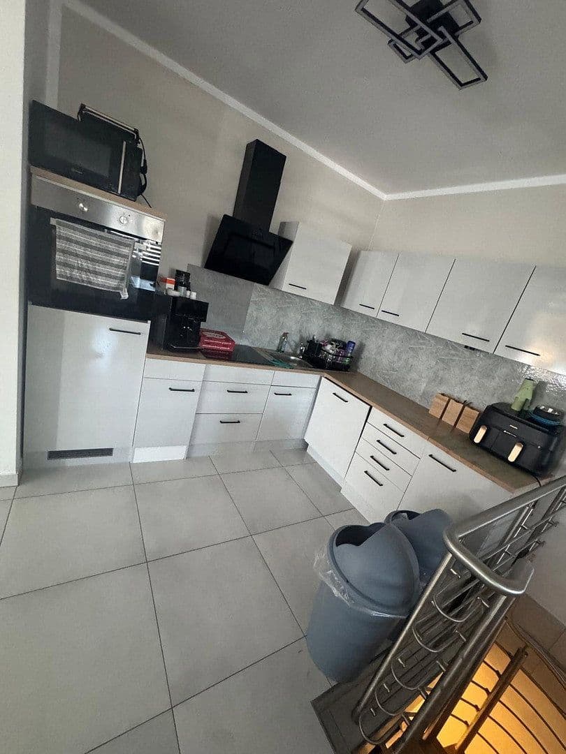 Pronájem bytu 7+1 164 m², Bantzerweg 4 A, Gießen, Hessen Pronájem bytu 7+1 164 m², Bantzerweg 4 A, Gießen, Hessen