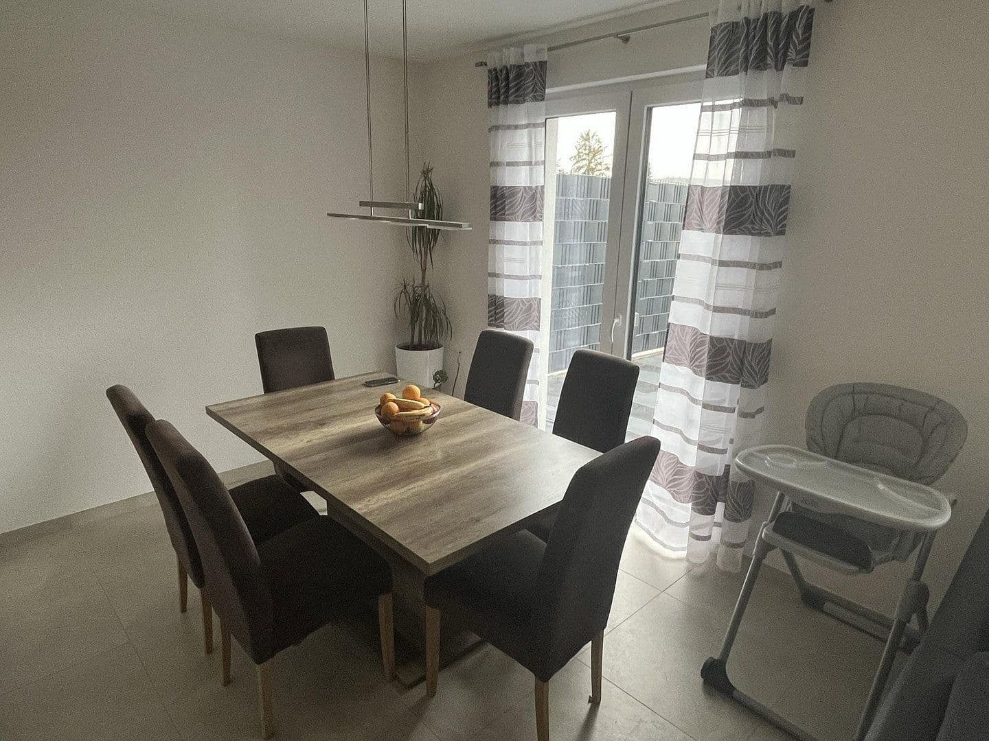 Pronájem bytu 4+1 117 m², Amselrain 34, Oberderdingen, Bádensko-Württembersko Pronájem bytu 4+1 117 m², Amselrain 34, Oberderdingen, Bádensko-Württembersko