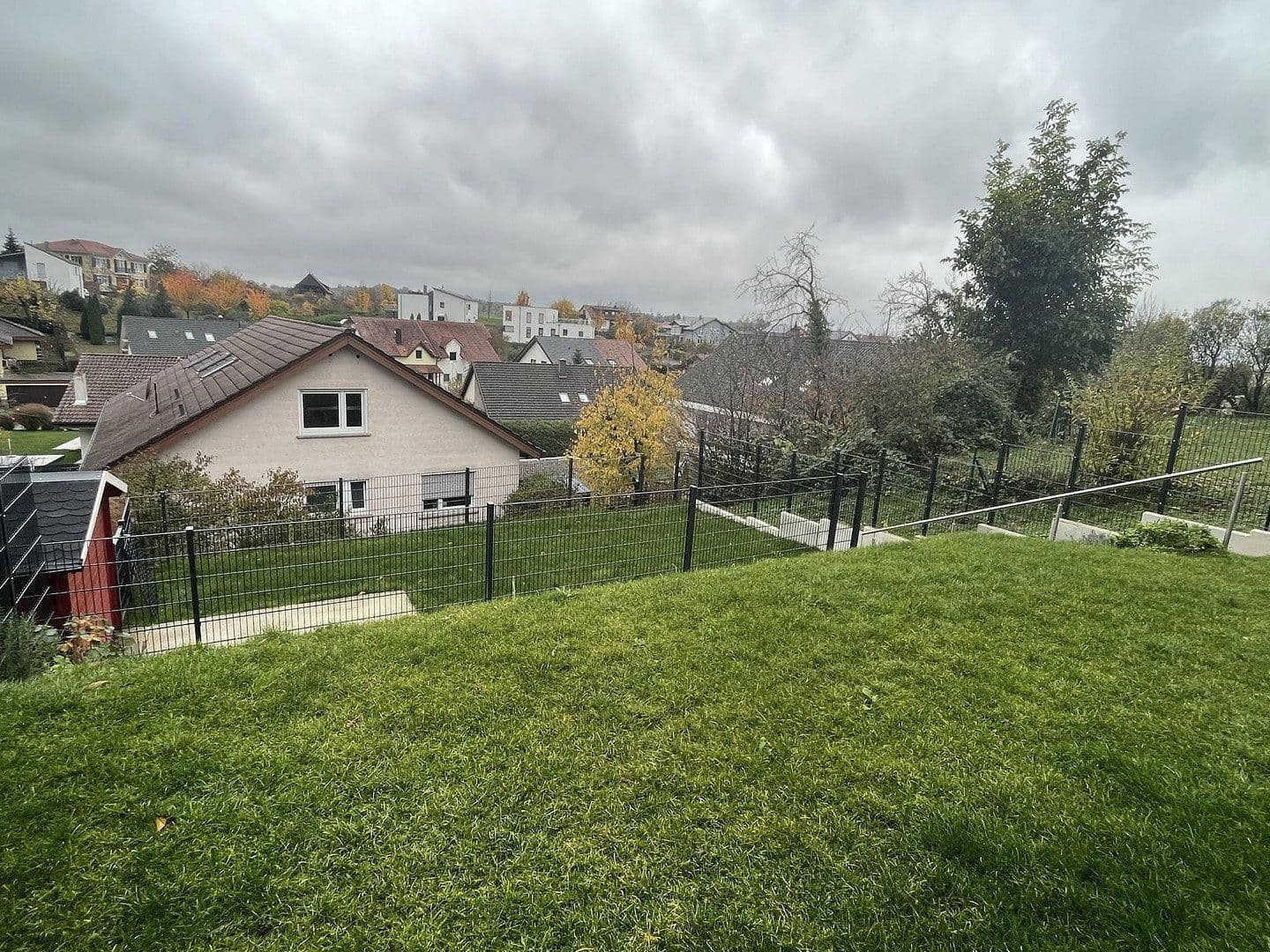 Pronájem bytu 4+1 117 m², Amselrain 34, Oberderdingen, Bádensko-Württembersko Pronájem bytu 4+1 117 m², Amselrain 34, Oberderdingen, Bádensko-Württembersko