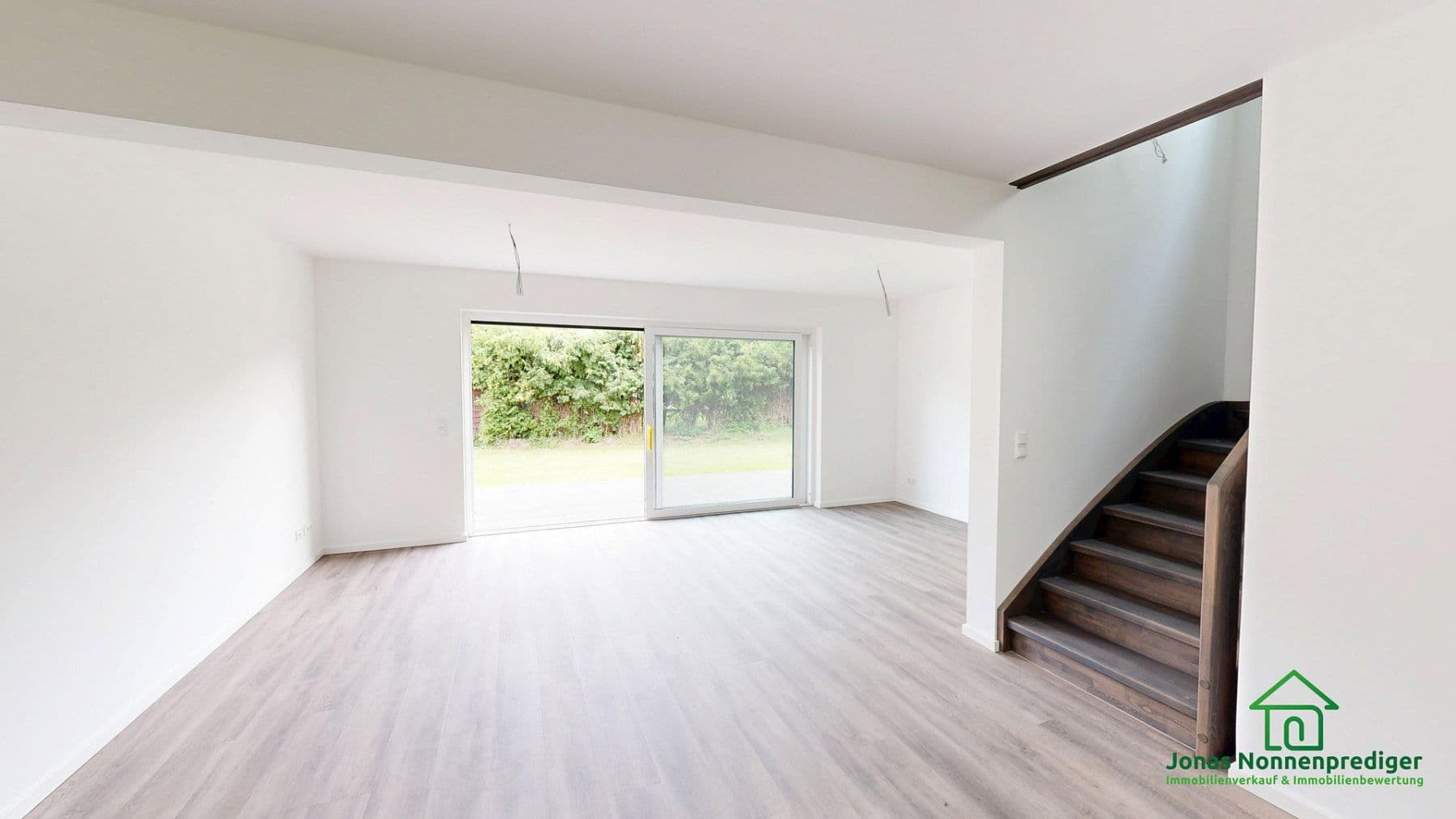 Prodej domu 144 m², pozemek 337 m², Kühls Acker 18, Schwerin, Mecklenburg-Vorpommern Prodej domu 144 m², pozemek 337 m², Kühls Acker 18, Schwerin, Mecklenburg-Vorpommern