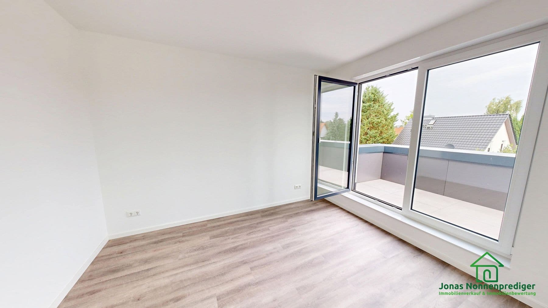 Prodej domu 144 m², pozemek 337 m², Kühls Acker 18, Schwerin, Mecklenburg-Vorpommern Prodej domu 144 m², pozemek 337 m², Kühls Acker 18, Schwerin, Mecklenburg-Vorpommern