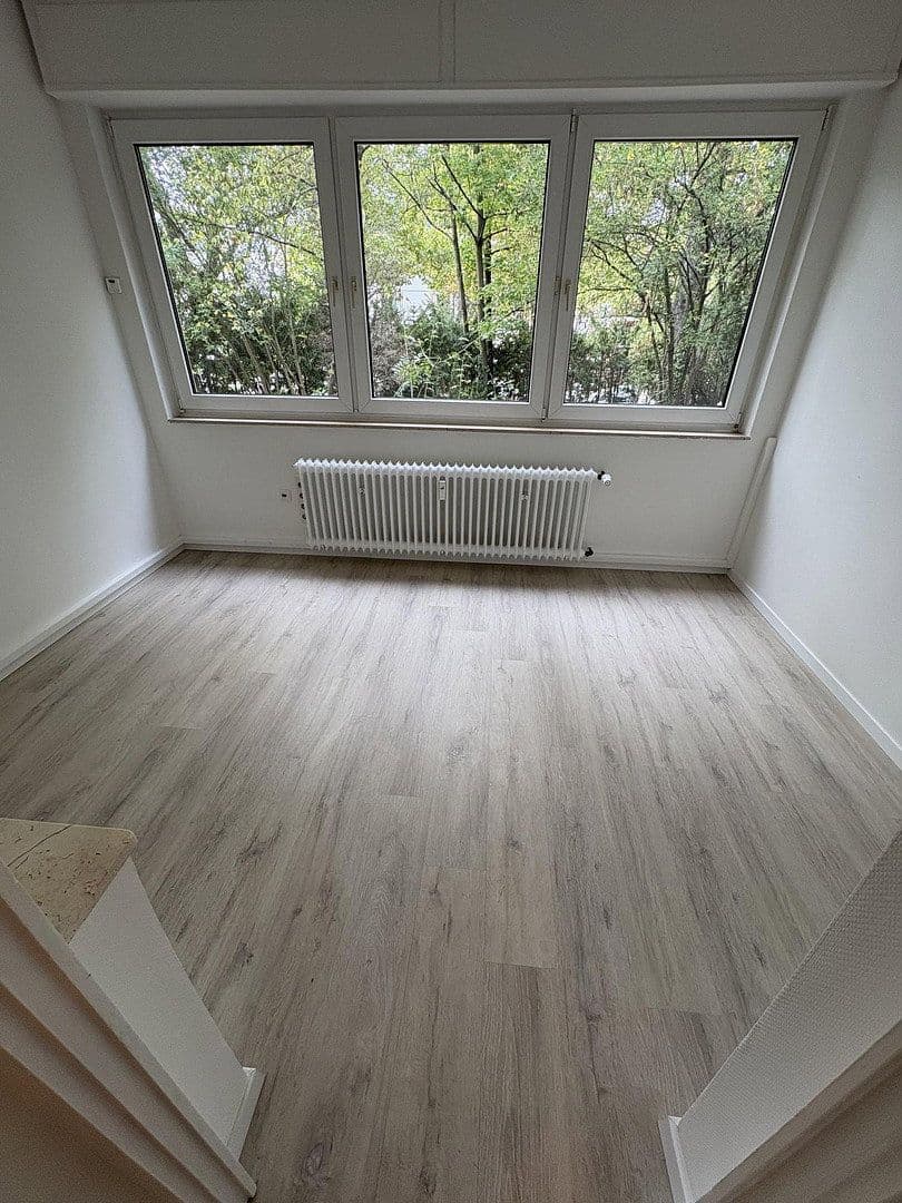 Pronájem bytu 4+1 128 m², Wiesbaden, Hessen Pronájem bytu 4+1 128 m², Wiesbaden, Hessen