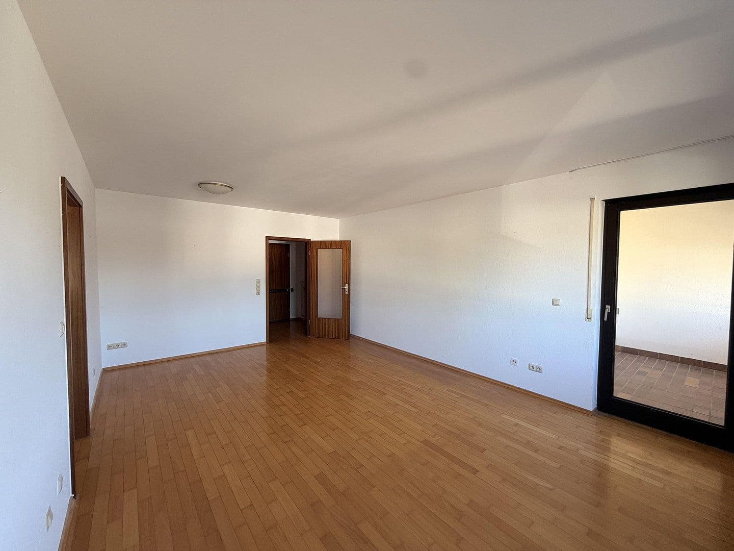 Pronájem bytu 2+1 63 m², Oberursel (Taunus), Hessen Pronájem bytu 2+1 63 m², Oberursel (Taunus), Hessen