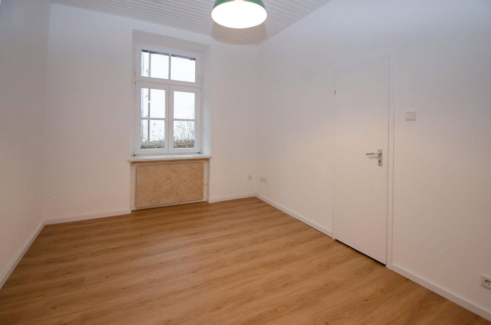 Prodej bytu 2+1 51 m², Schulstr. 43, München, Bavorsko Prodej bytu 2+1 51 m², Schulstr. 43, München, Bavorsko