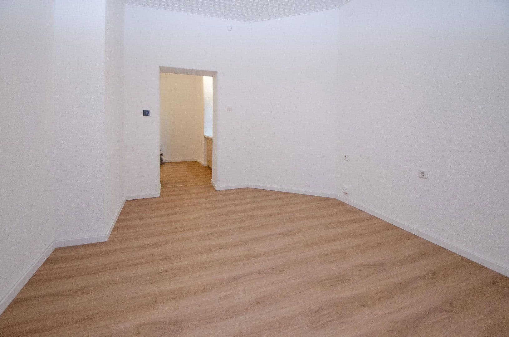 Prodej bytu 2+1 51 m², Schulstr. 43, München, Bavorsko Prodej bytu 2+1 51 m², Schulstr. 43, München, Bavorsko