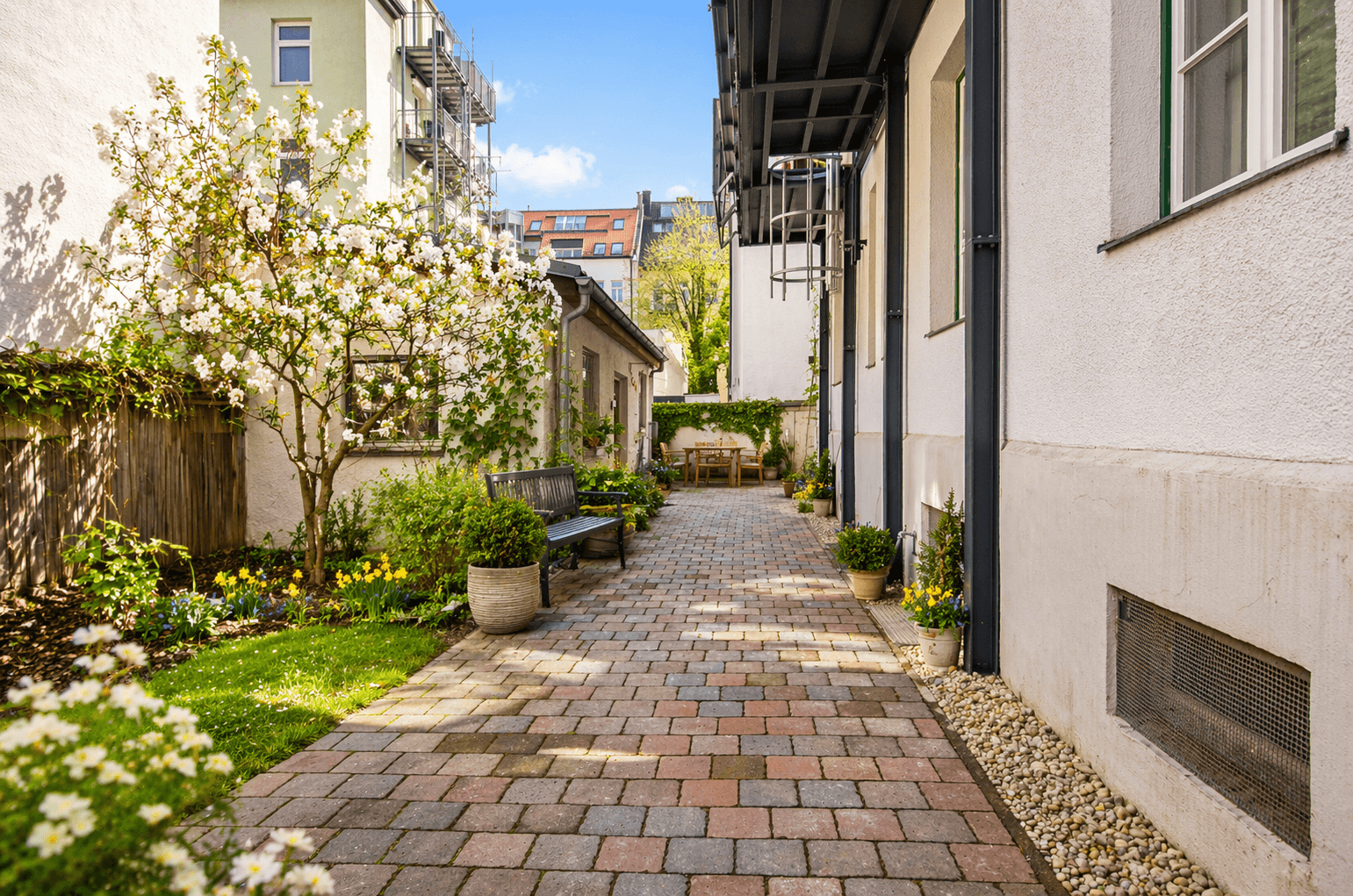 Prodej bytu 2+1 51 m², Schulstr. 43, München, Bavorsko Prodej bytu 2+1 51 m², Schulstr. 43, München, Bavorsko