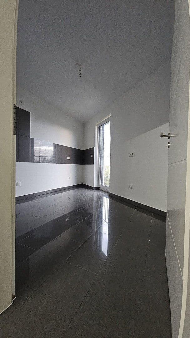 Pronájem bytu 3+1 80 m², Bad Vilbel, Hessen Pronájem bytu 3+1 80 m², Bad Vilbel, Hessen