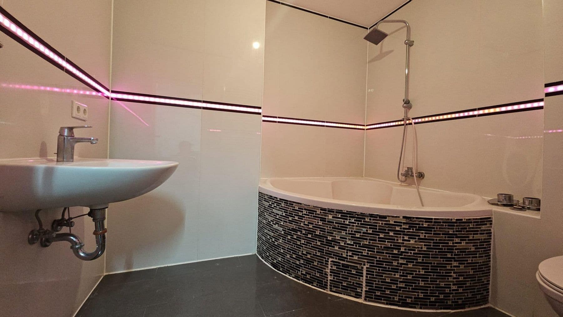 Pronájem bytu 3+1 80 m², Bad Vilbel, Hessen Pronájem bytu 3+1 80 m², Bad Vilbel, Hessen