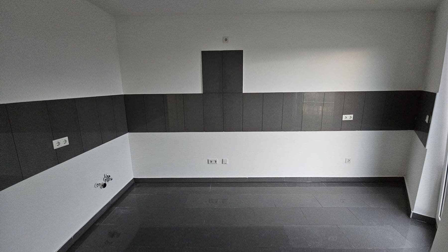 Pronájem bytu 3+1 80 m², Bad Vilbel, Hessen Pronájem bytu 3+1 80 m², Bad Vilbel, Hessen