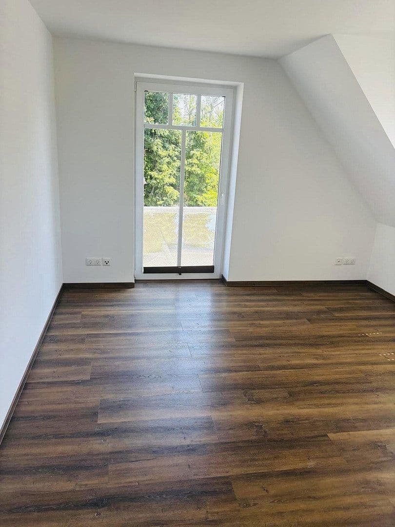 Prodej domu 161 m², pozemek 786 m², Dorfstraße 16 A, Fahrdorf, Šlesvicko-Holštýnsko Prodej domu 161 m², pozemek 786 m², Dorfstraße 16 A, Fahrdorf, Šlesvicko-Holštýnsko