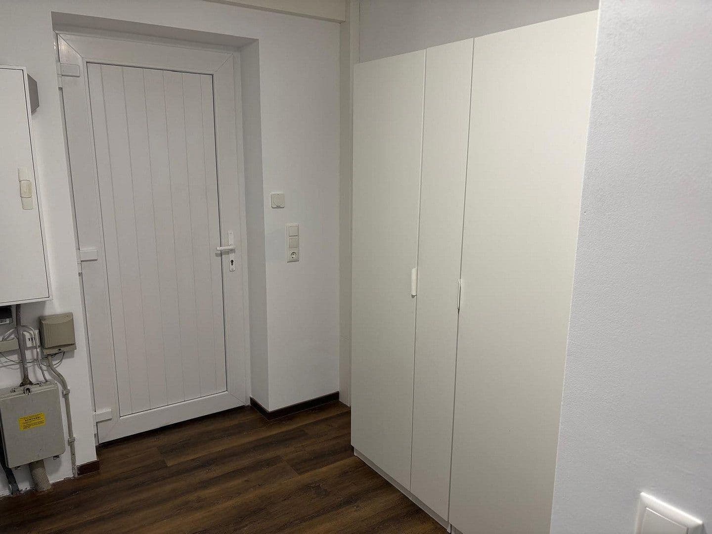 Prodej domu 161 m², pozemek 786 m², Dorfstraße 16 A, Fahrdorf, Šlesvicko-Holštýnsko Prodej domu 161 m², pozemek 786 m², Dorfstraße 16 A, Fahrdorf, Šlesvicko-Holštýnsko